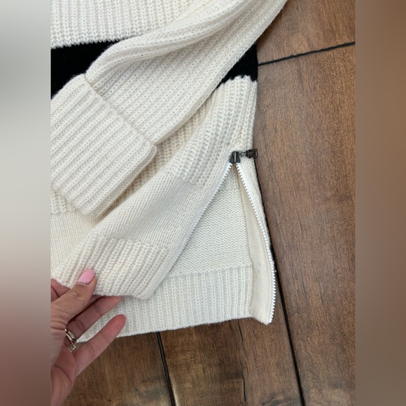 Bogner Size Small Sweater - Picture 5 of 9